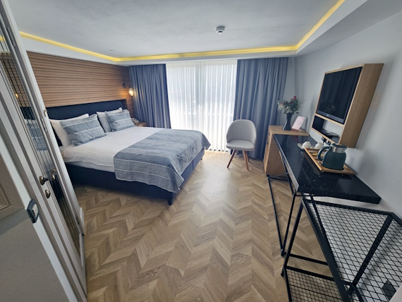 Sea view deluxe room
